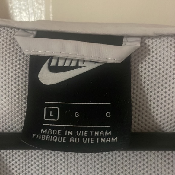 Nike Jacket - Picture 3 of 5